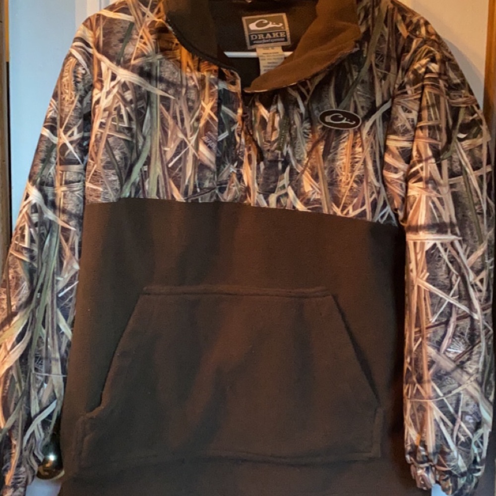 youth size 16 drake waterfowl jacket, fits womens extra small-small